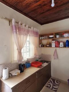 Lux Suites Donholm Family Bungalow - 7