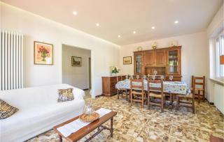 Lovely Apartment In Camaiore - Camaiore - 8