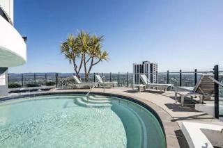 Modern luxury with breathtaking ocean views - 3