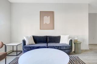 Downtown Bellevue 2BR w WD Storage nr Shops SEA-221 - 9