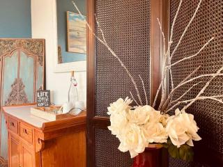 1300sf Retreat with Sound View, Garden & Privacy - Federal Way - 1
