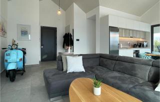 Awesome Home In Zaboric - 6