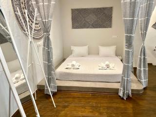 Rhodes Old Town Harmony Suite - 7