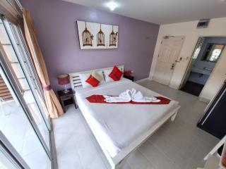 Sea Boss Homestay - Kata Beach - 1