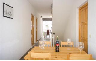 Stunning Apartment In Okrug Gornji - Trogir - 1