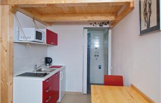Amazing Apartment In Pula With Kitchen - Pula - 6