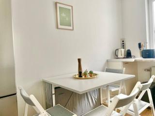 Rooftop Apartment with Free Parking & Balcony & AC - 1