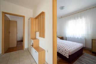Apartman Ema - Gornji Karin - 9