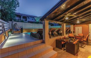 Nice Home In Banjole With Jacuzzi - 4