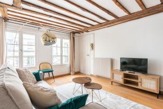 Typical flat in the old Paris - 3