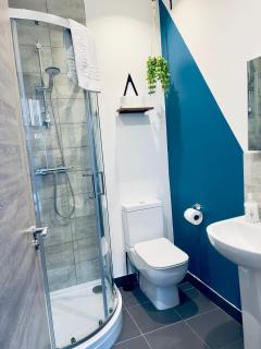KVM - Lavish Style Apartment - Modern 2 Bedroom Apartment in Bayard FREE Parking - KVM Lavish Style Apartment by KVM Stays - 1