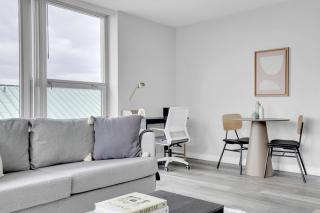 Edgewater Studio w Gym Deck Lounge nr L CHI-658 - Chicago - 8