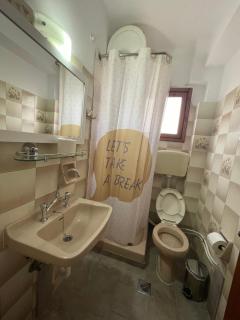 The Beehive 2 - Mytilini - 1