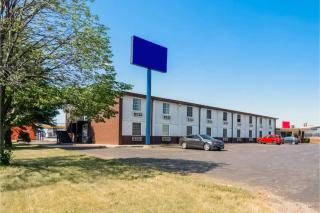 OYO Hotel Morton East Peoria I-74 - Morton - 9