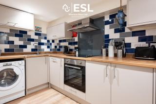 Modern, Sea Themed Ground Floor Flat Near Beach - New Quay - 3