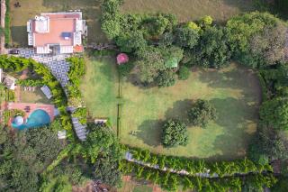 StayVista at Estate 10 by Tarika Luxury Retreat in Delhi - 6