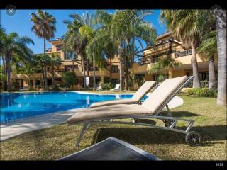 Luxury Villa On Mistral Beach, Puerto Banus. - Marbella - 4