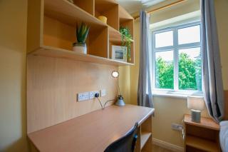 107 - Spacious Townhouse by Shortstays - Galway - 4