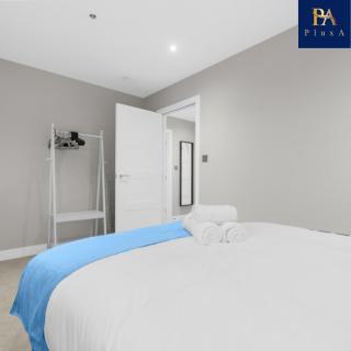 Pluxa Larimar - Spacious Apt with Private Entrance, Workspace & Wi-Fi - Harrow - 3