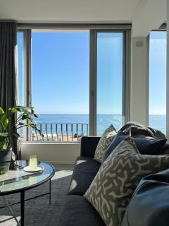 Spacious Studio Apartment - Number 4702 - 8