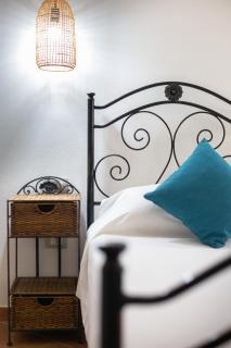 Aetòs Home with shared swimming pool - Porto Pino hill - Porto Pino - 6