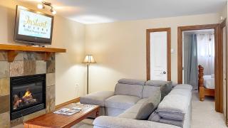 The Mont-Tremblant Hideaway by InstantSuites - 4