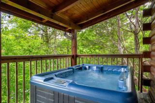 Mountain Memories Hot Tub Life Size Games - 9