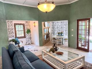 Villa Roc Guesthouse - Solar Power - 3