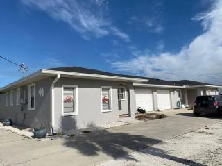 Beautiful Canal & Gulf Waterfront Home - Rotonda West - 6