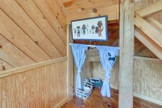 Secluded Getaway about 7 Miles to Downtown Blue Ridge! - Mineral Bluff - 3