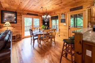 Heaven Sent - Spacious Family Cabin on Lake Nantahala - Topton - 6
