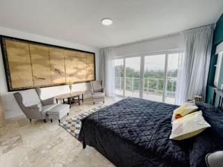 Luxury Penthouse with Private Roof-Deck Jacuzzi! - Cabarete - 9