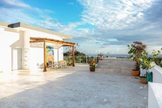 Luxury Penthouse with Private Roof-Deck Jacuzzi! - Cabarete - 0