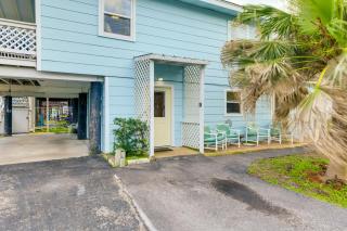 2 Blocks to Bay Cabana Breeze Rockport Rental! - Rockport - 8