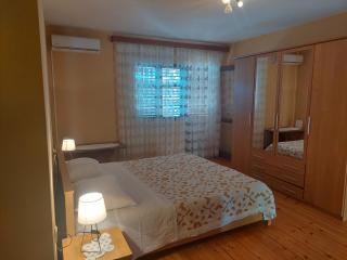 Private Beach Apartment and rooms - Brna - 8