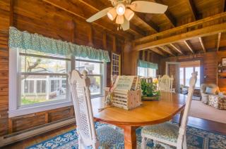 Oceanview Retreat w/ Private Beach Access - Bourne - 3