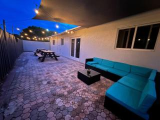 Fun Pool Home with ping pong near Beaches and Airport - Fort Lauderdale - 7