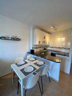 Apt con espectacular vista, piscinas, recep 24 hs - Benalmádena - 6