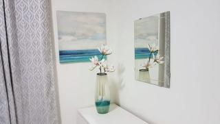 Moderno Apartamento amueblado Full 3 habitaciones, wifi, Netflix - Santiago de los Caballeros - 3