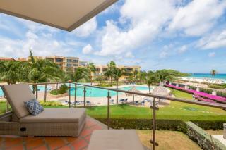Beachfront - Royal Aquamarine 3BR condo - BC252 - Palm-Eagle Beach - 0