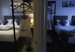 Spacious White House with parking, garden, Wi-Fi - Telford - 8
