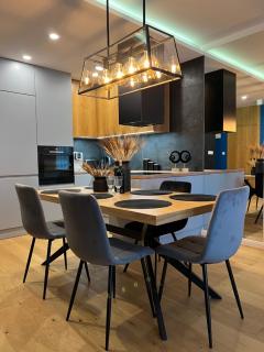 Family & Business Elegant Apartments, Kadzielnia, WDK, Stadion Korona -1 Bedroom, Terrace, Garage, NEW! - Kielce - 0