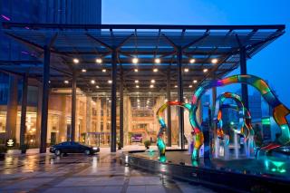 Sheraton Grand Shanghai Pudong Hotel & Residences - 9