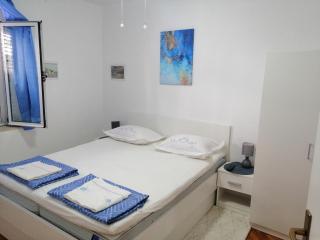 Apartments with parking space Makarska - 21353 - 4