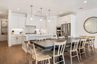 Sixteen Sandals townhouse - Atkinville - 5