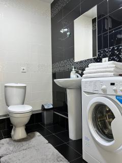 Апартаменты напротив Алматы Арены, 95-23 - 1