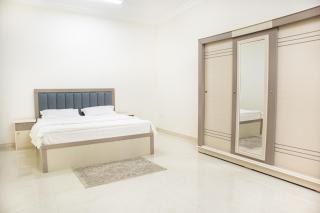 Luxurious Family 3 Bedroom Apartments 10 Mins Drive to Al-Masjid Nabawi - Nozol Noor 1 - Medina - 4