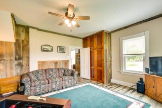 Peaceful Country Home in Serene Setting with Yard - Washington - 5