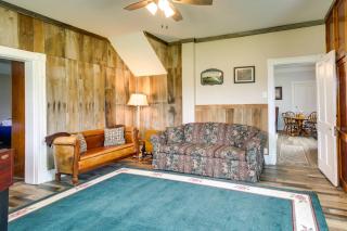 Peaceful Country Home in Serene Setting with Yard - Washington - 4
