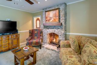 Charming New Bern Cottage with Grill and Fire Pit! - 7